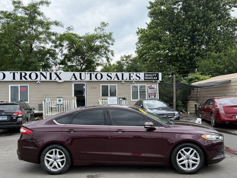 Used 2013 Ford Fusion SE FWD image 6