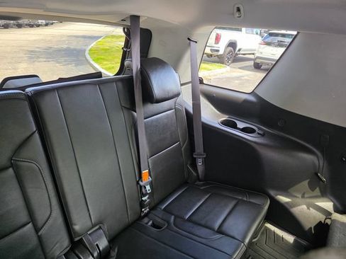 Used 2017 GMC Yukon Denali w/ Open Road Package AWD/4WD image 16