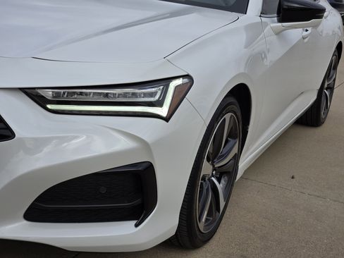 Used 2025 Acura TLX w/ Technology Package image 13