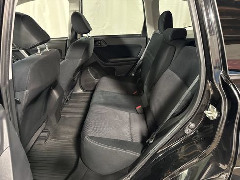 Used 2016 Subaru Forester 2.5i Premium w/ Popular Package #2 AWD/4WD image 5