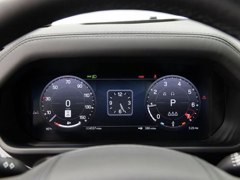 Used 2025 Land Rover Defender 110 X AWD/4WD image 17
