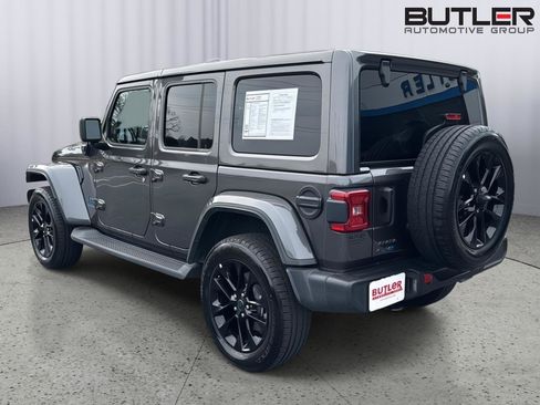 Used 2025 Jeep Wrangler Sahara image 3