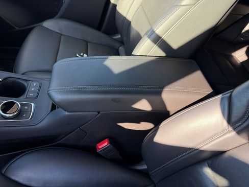 Used 2023 Cadillac XT4 Luxury w/ Cold Weather Package image 14