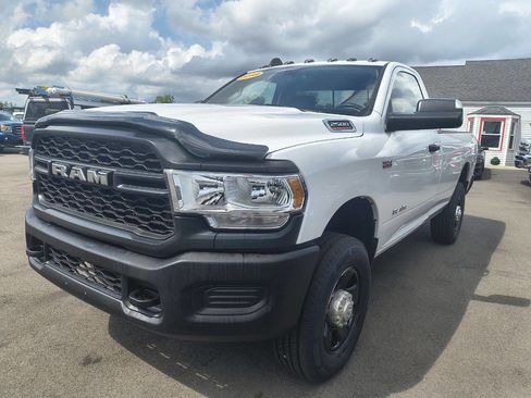Used 2019 RAM 2500 Tradesman image 2
