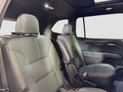 New 2026 GMC Acadia AT4 w/ Luxury Package AWD/4WD image 29
