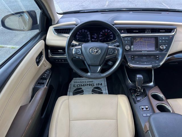 Used 2013 Toyota Avalon Limited FWD image 28