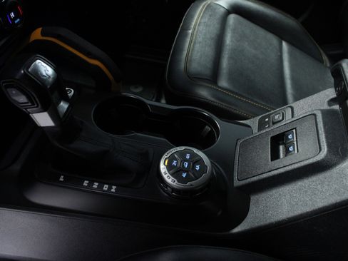 Used 2021 Ford Bronco Badlands image 22