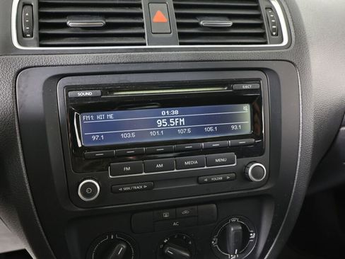 Used 2012 Volkswagen Jetta Sedan image 33