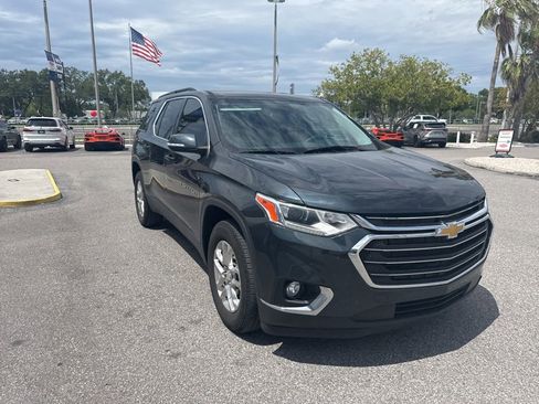 Used 2021 Chevrolet Traverse LT FWD image 4