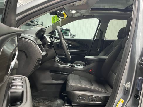 Certified 2023 GMC Terrain SLE w/ Driver Convenience Package image 13