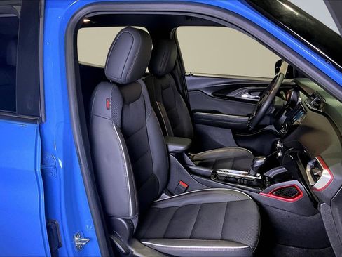Used 2023 Chevrolet TrailBlazer RS w/ Sun and Liftgate Package image 28