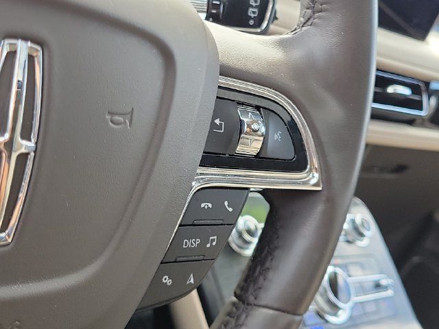 Used 2023 Lincoln Nautilus Reserve AWD/4WD image 13