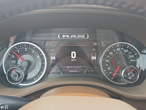 Used 2021 RAM 1500 Laramie w/ Laramie Southwest Edition RWD image 19