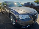 Used 2017 Chrysler 300 Limited image 3