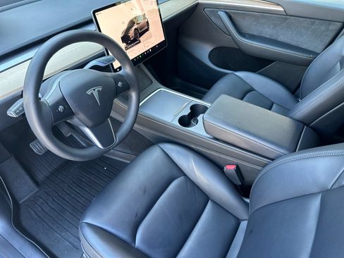 Used 2023 Tesla Model Y Long Range AWD/4WD image 10