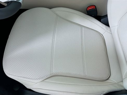 New 2026 Mercedes-Benz C 300 Sedan image 21
