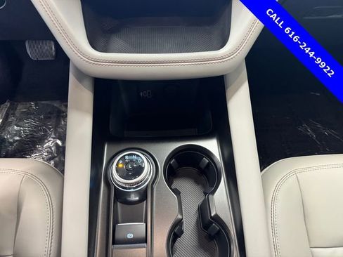 Used 2026 Ford Explorer Active w/ Active Comfort Package image 14