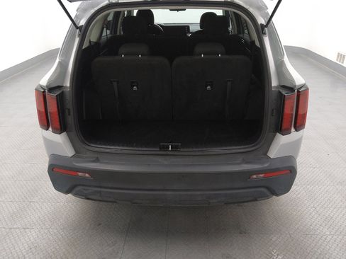Used 2022 Kia Sorento LX FWD image 29