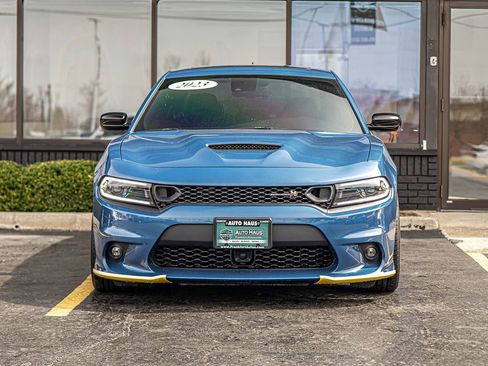 Used 2023 Dodge Charger Scat Pack w/ Technology Group RWD image 2
