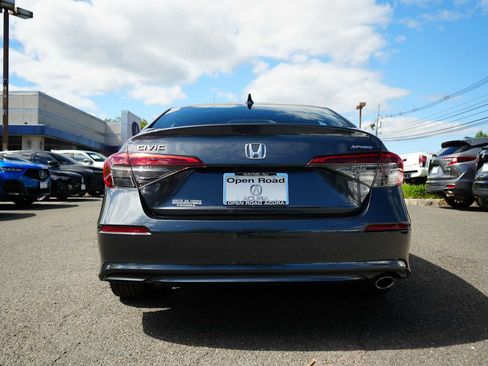 Used 2023 Honda Civic Sport image 6