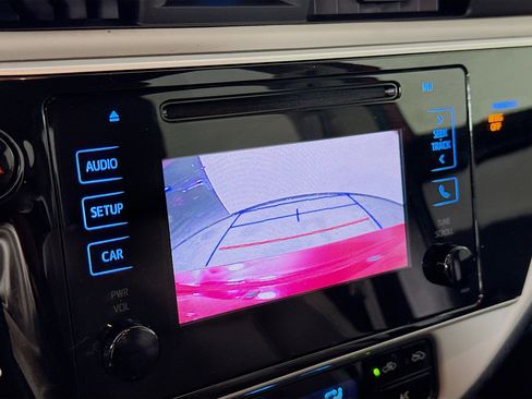 Used 2019 Toyota Corolla LE image 14