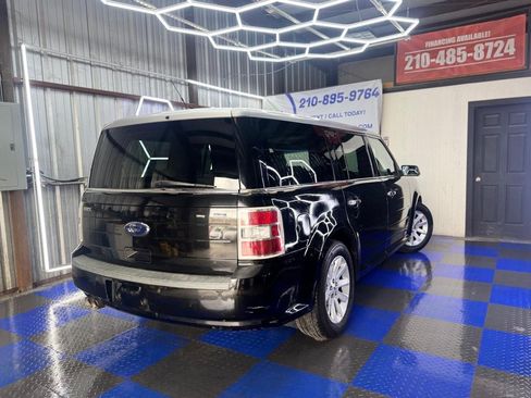 Used 2011 Ford Flex SEL w/ Rapid Spec Order Code FWD image 17