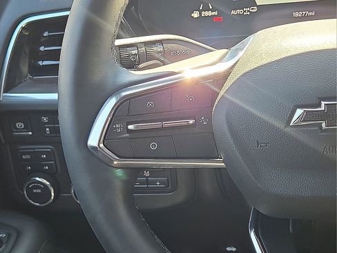 Used 2025 Chevrolet Tahoe Z71 w/ Comfort Package AWD/4WD image 21