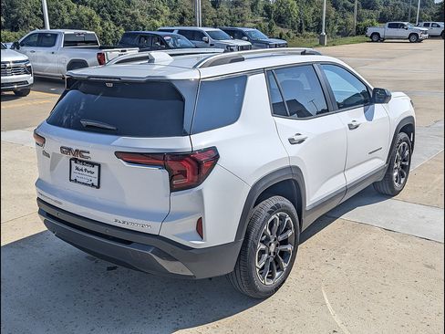 New 2027 GMC Terrain Elevation w/ Elevation Premium Package AWD/4WD image 7