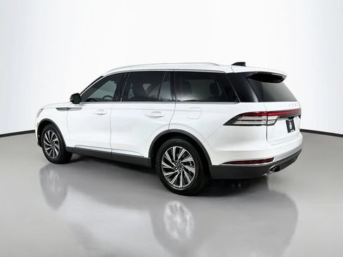 Used 2026 Lincoln Aviator 2WD image 7