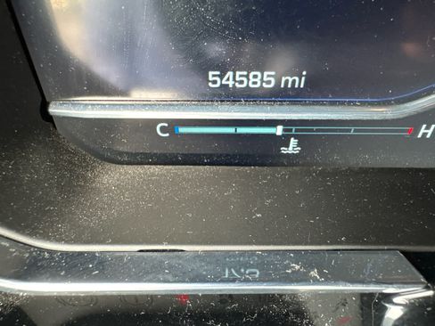 Used 2023 Chevrolet Silverado 1500 High Country w/ High Country Premium Package AWD/4WD image 24