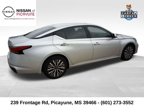 Used 2023 Nissan Altima 2.5 SV image 6
