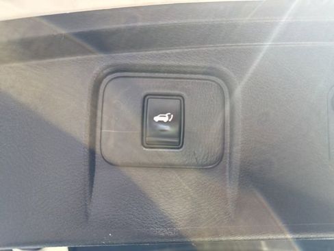 Used 2016 Nissan Murano Platinum w/ Platinum Technology Package AWD/4WD image 13