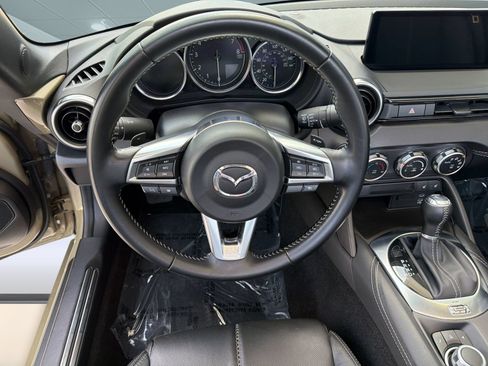 Used 2024 MAZDA MX-5 Miata Grand Touring w/ Weather Package RWD image 20