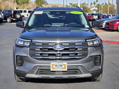 Certified 2025 Ford Explorer Active image 8