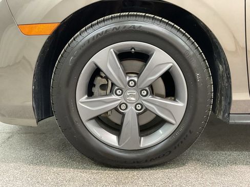 Used 2021 Honda Odyssey EX image 30