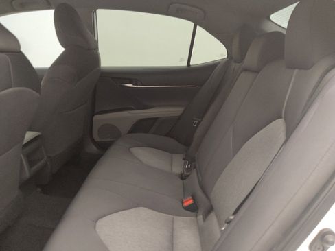 Used 2021 Toyota Camry LE image 18