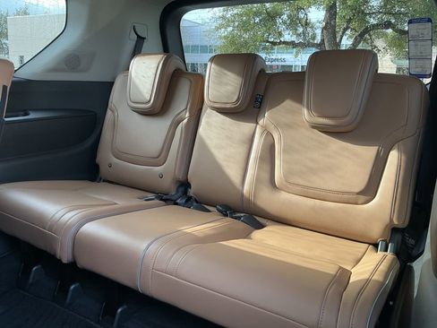 New 2026 INFINITI QX80 Luxe w/ Cargo Package AWD/4WD image 32