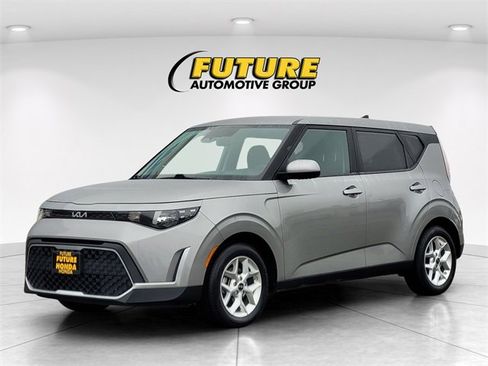 Used 2023 Kia Soul LX w/ Option Group 015 image 5