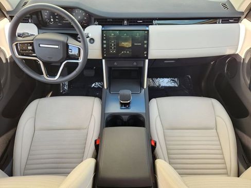 Used 2025 Land Rover Discovery Sport S image 19
