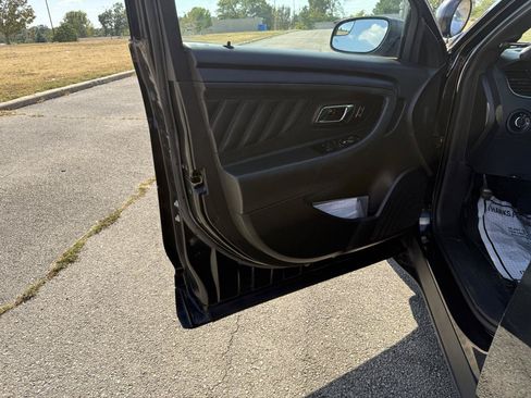 Used 2016 Ford Taurus Police Interceptor FWD image 13