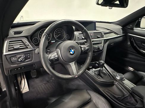 Used 2020 BMW 440i xDrive Coupe w/ M Sport Package AWD/4WD image 18