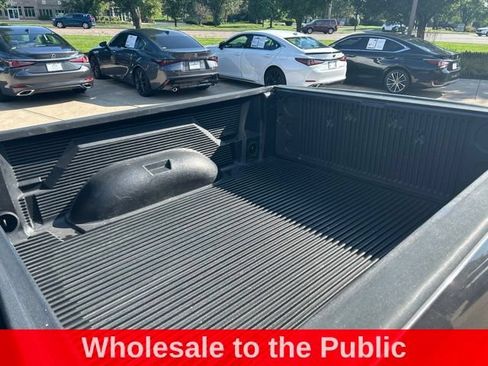 Used 2016 RAM 1500 Classic SLT RWD image 11