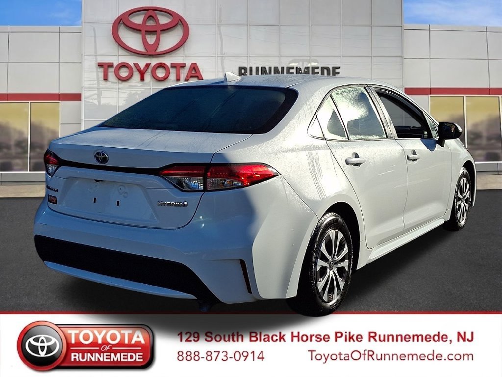 Certified 2022 Toyota Corolla LE FWD image 6