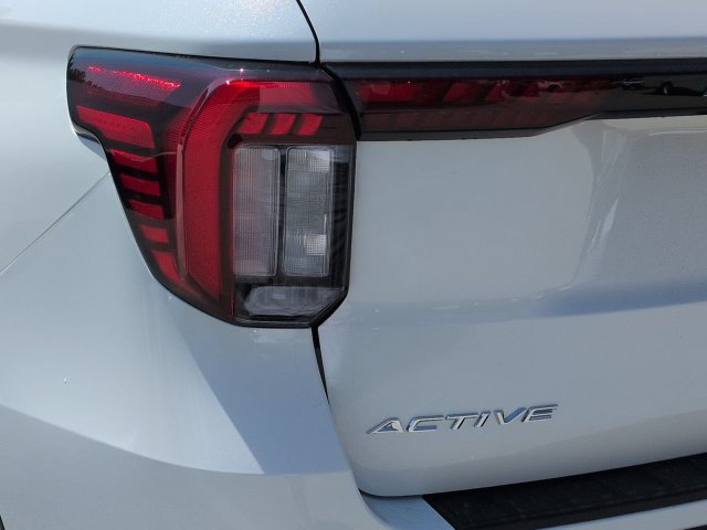 New 2027 Ford Explorer Active RWD image 12