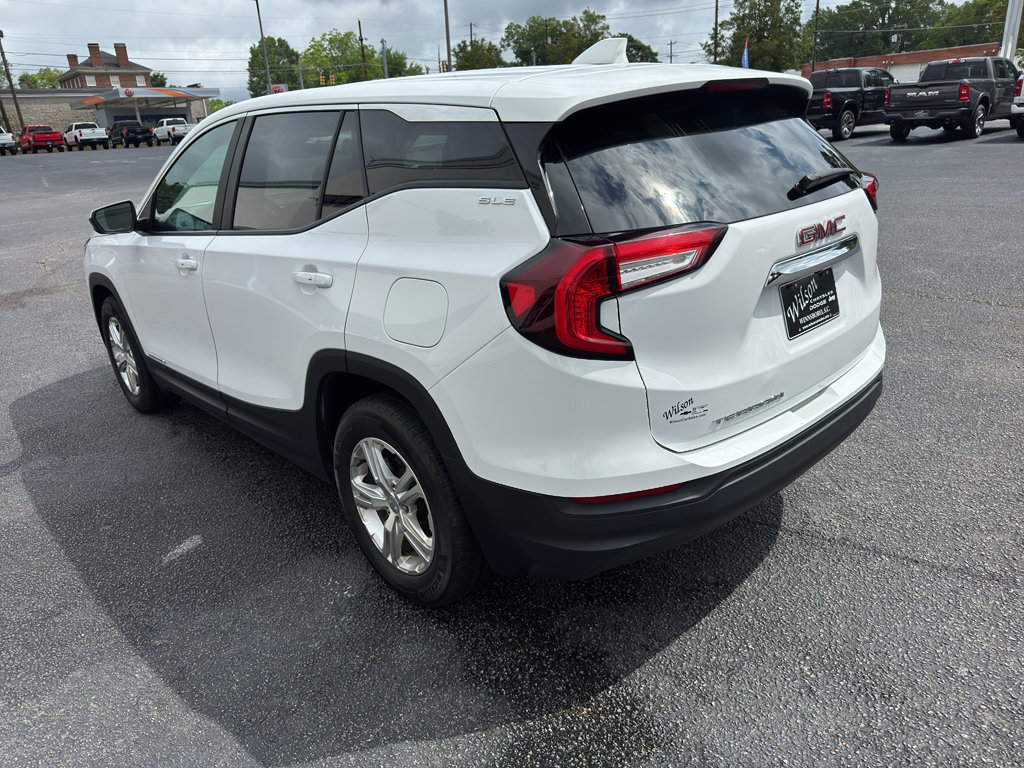 Used 2024 GMC Terrain SLE FWD image 7