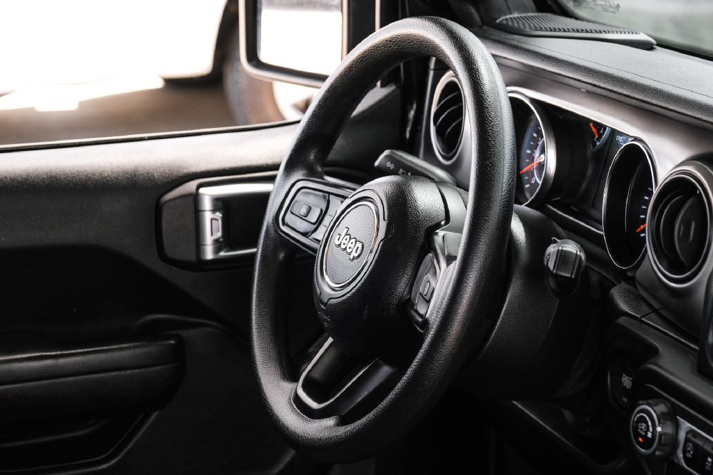 Used 2020 Jeep Wrangler Unlimited Sport AWD/4WD image 13