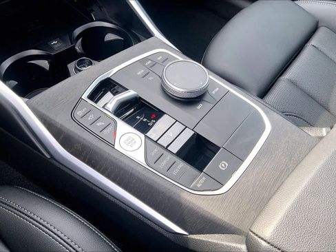 Used 2024 BMW 330i Sedan image 17