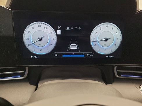 Used 2024 Hyundai Elantra SEL FWD image 23