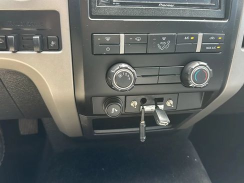 Used 2012 Ford F150 XLT w/ XLT Chrome Pkg AWD/4WD image 14