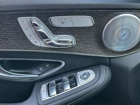Used 2019 Mercedes-Benz C 300 4MATIC Sedan image 31